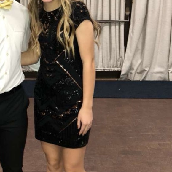 Sequin fitted dress - Picture 2 of 2